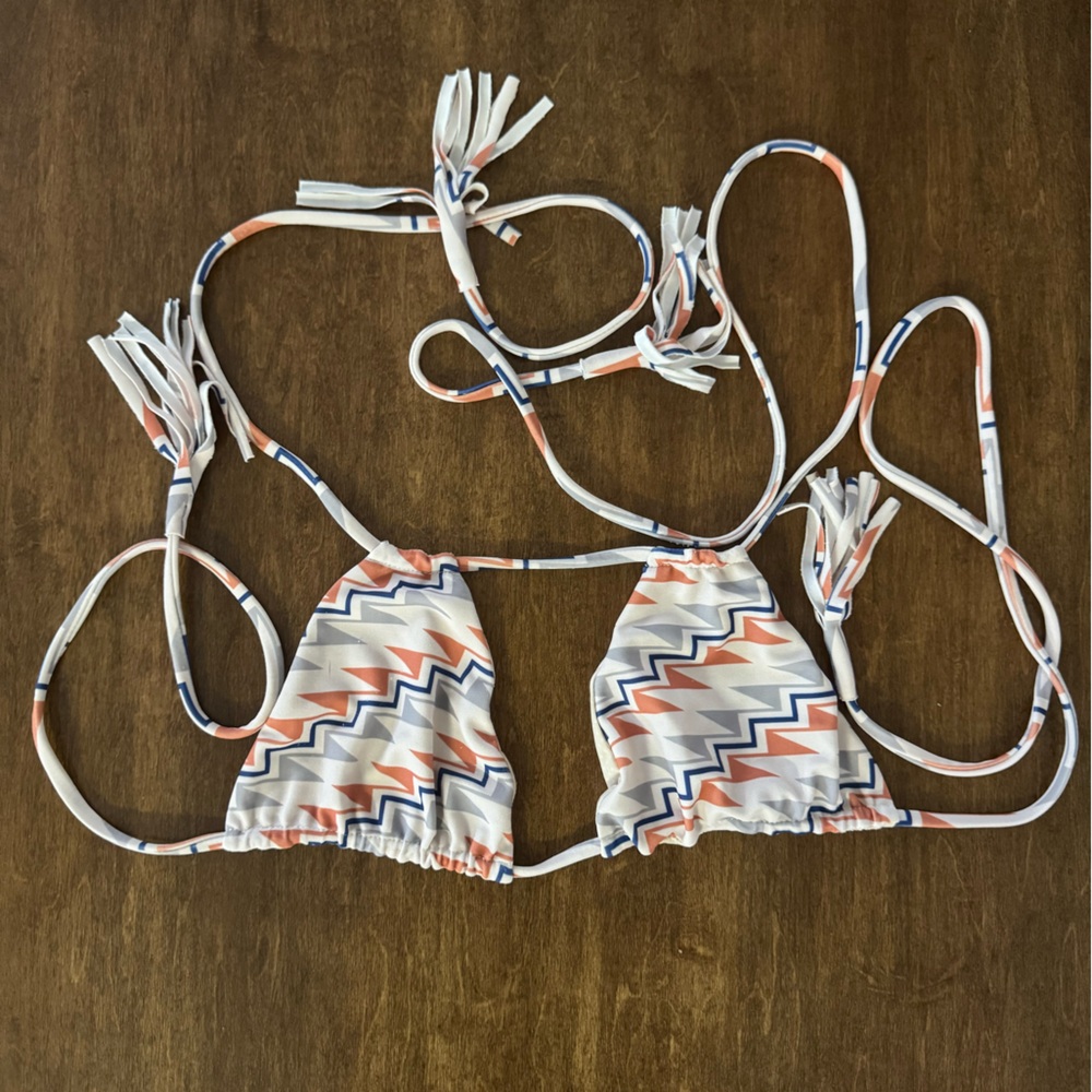 MED ACACIA SWIMWEAR BIKINI TOP TRIANGLE